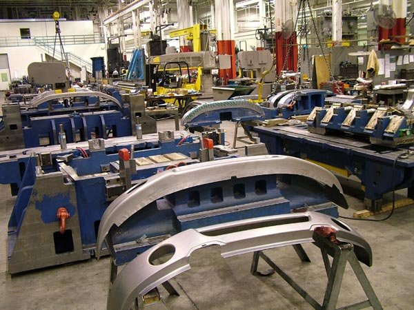 2004-04-30-ATS-Ford-F-150-bumber dies